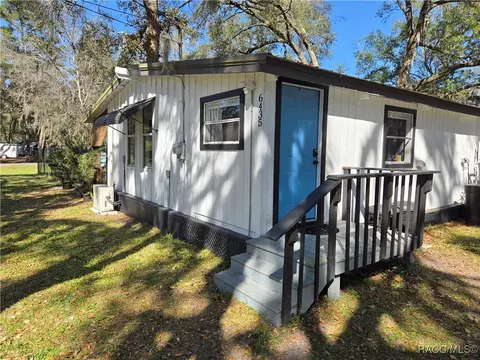 Exterior - 6435 N Golden Rain Cir, Hernando, FL 34442 photo 4 of 10