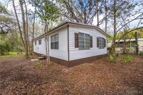 6611 S Withlapopka Dr, Floral City, FL 34436