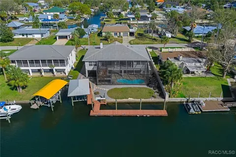 1710 NW 20th Ave, Crystal River, FL 34428