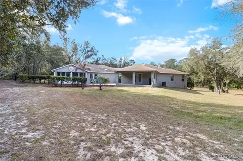 Exterior - 919 W Pearson St, Hernando, FL 34442 photo 10 of 19