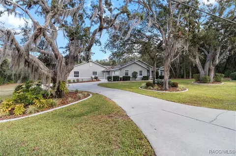 Exterior - 919 W Pearson St, Hernando, FL 34442 photo 5 of 19