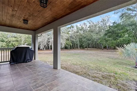 Exterior - 919 W Pearson St, Hernando, FL 34442 photo 9 of 19