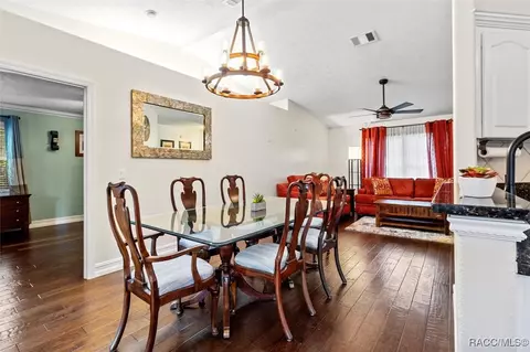 Dining - 919 W Pearson St, Hernando, FL 34442 photo 1 of 3