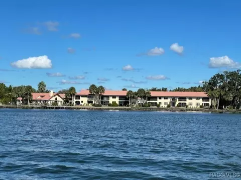 379 NW 14th Pl, Crystal River, FL 34428