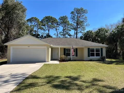 5845 N Brookgreen Dr, Crystal River, FL 34428