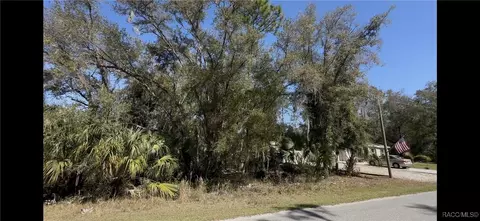 8213 W Catrina Ln, Crystal River, FL 34428