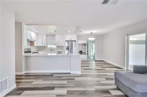6343 Skyline Ct, Spring Hill, FL 34606 photo 10