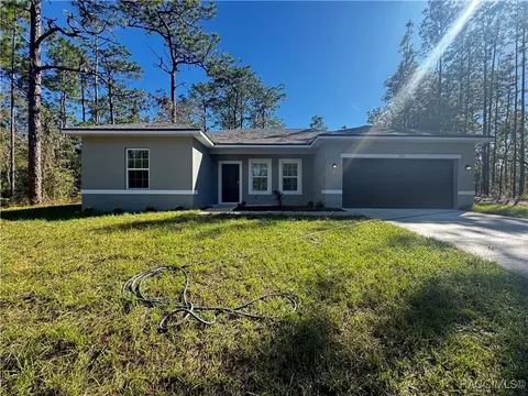 7931 N Janeaux Dr, Citrus Springs, FL 34434