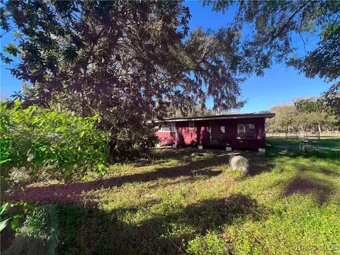 Exterior - 10590 Highway 40 E, Inglis, FL 34449 photo 4 of 12
