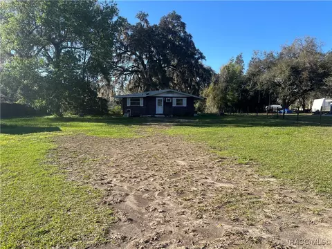 Exterior - 10590 Highway 40 E, Inglis, FL 34449 photo 9 of 12