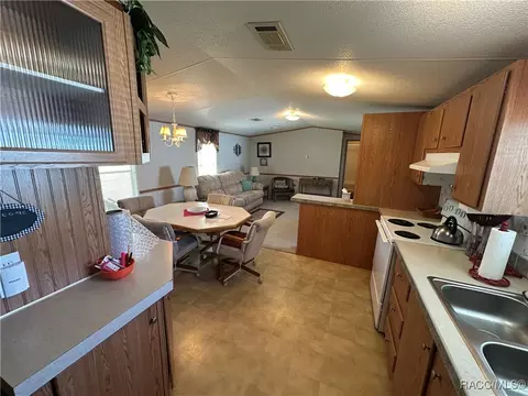 4332 E Wyoming Ln, Hernando, FL 34442 photo 6