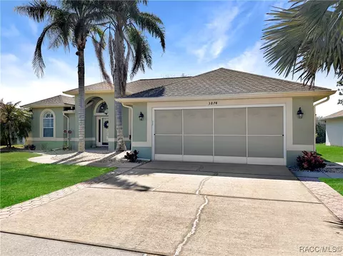 Exterior - 3874 E Arbor Lakes Dr, Hernando, FL 34442 photo 2 of 16