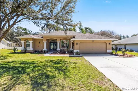 171 Pine St, Homosassa, FL 34446