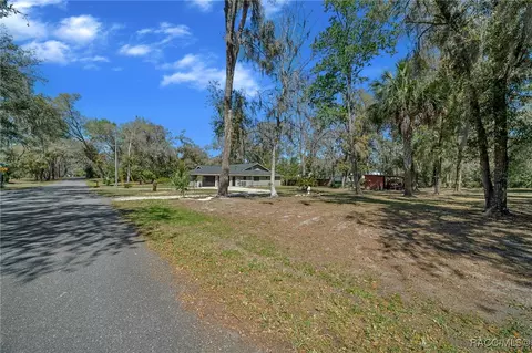 Exterior - 4741 E Lakeview Pl, Hernando, FL 34442 photo 14 of 23