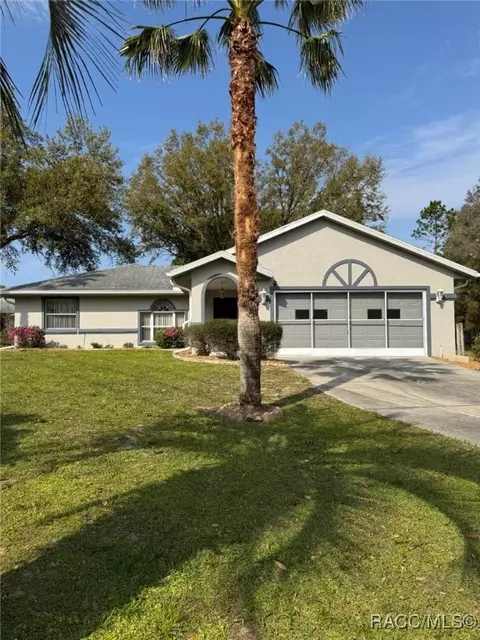 9198 N Sandree Dr, Citrus Springs, FL 34433