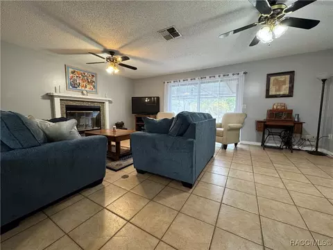 Living - 9341 W Turnberry Loop, Crystal River, FL 34429 photo 5 of 5