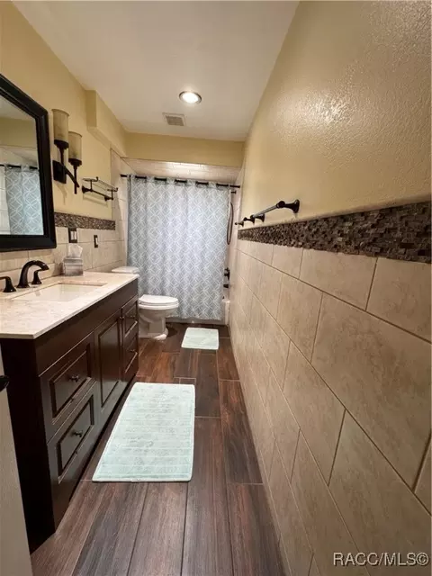 Bath - 9341 W Turnberry Loop, Crystal River, FL 34429 photo 2 of 2