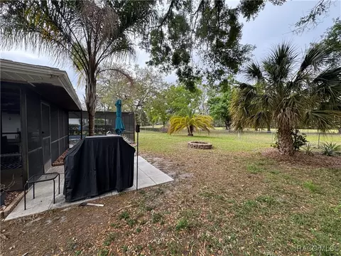 Exterior - 9341 W Turnberry Loop, Crystal River, FL 34429 photo 6 of 11