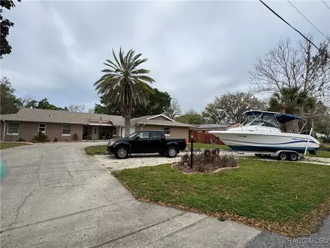 Exterior - 9341 W Turnberry Loop, Crystal River, FL 34429 photo 9 of 11