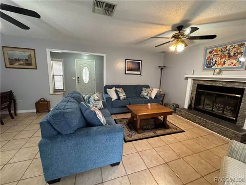 Living - 9341 W Turnberry Loop, Crystal River, FL 34429 photo 1 of 5