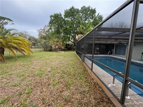 Exterior - 9341 W Turnberry Loop, Crystal River, FL 34429 photo 4 of 11
