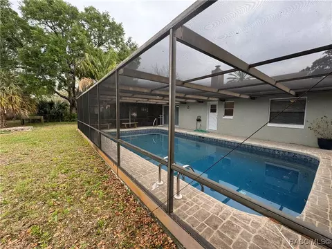 Exterior - 9341 W Turnberry Loop, Crystal River, FL 34429 photo 5 of 11