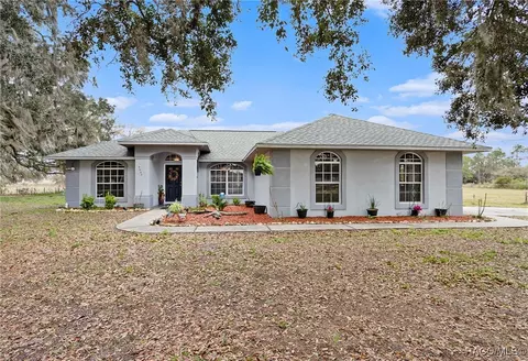9045 W Sula Ln, Crystal River, FL 34428