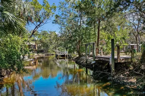 11591 W Clayton Dr, Homosassa, FL 34448