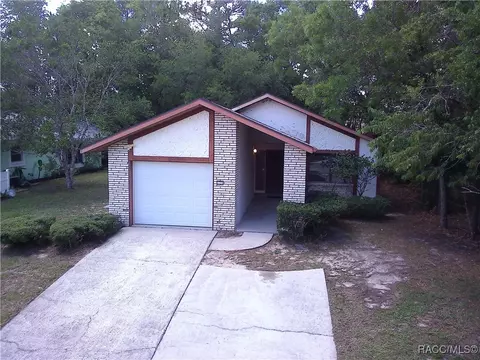 56 Golfview Dr, Homosassa, FL 34446
