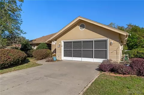 3 Begonias Ct, Homosassa, FL 34446