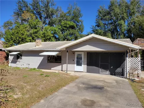 1135 N Fan Palm Pt, Crystal River, FL 34429