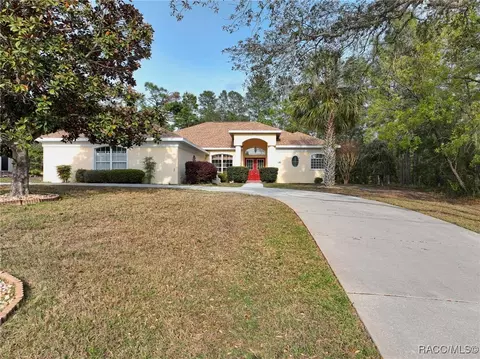 106 E Cypress Blvd, Homosassa, FL 34446