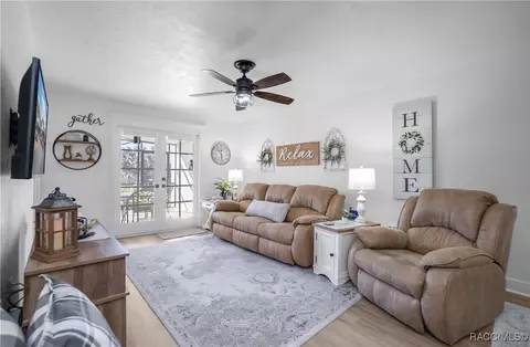 636 E Gilchrist Ct, Hernando, FL 34442 photo 8