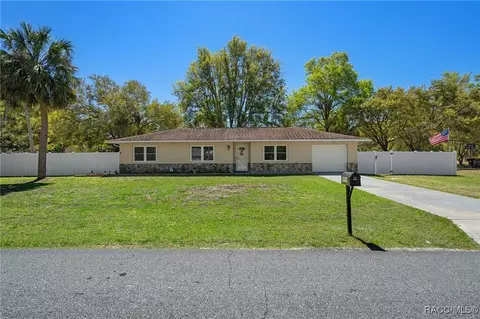 8098 W Longfellow St, Homosassa, FL 34448