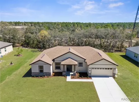 34 Lupine St, Homosassa, FL 34446