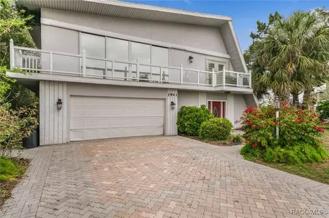 1941 NW 15th St, Crystal River, FL 34428