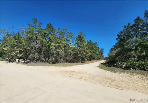 5089 W Stargazer Ln, Dunnellon, FL 34433