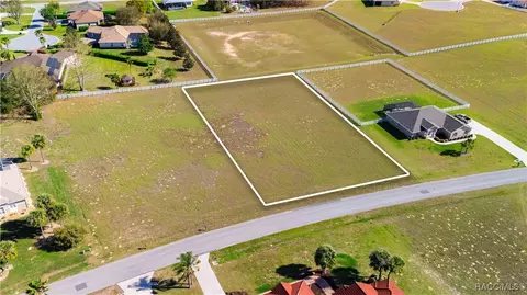 147 N Spend A Buck Dr, Inverness, FL 34453