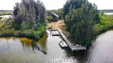 13835 Ricks Is, Crystal River, FL 34429