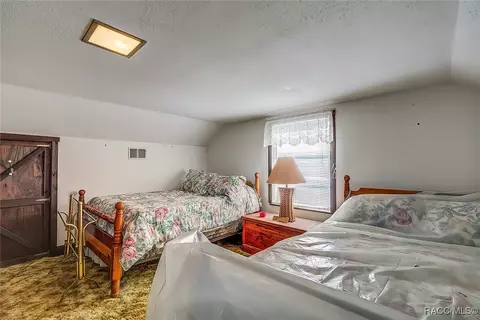Bedroom - 13835 Ricks Is, Crystal River, FL 34429 photo 5 of 7