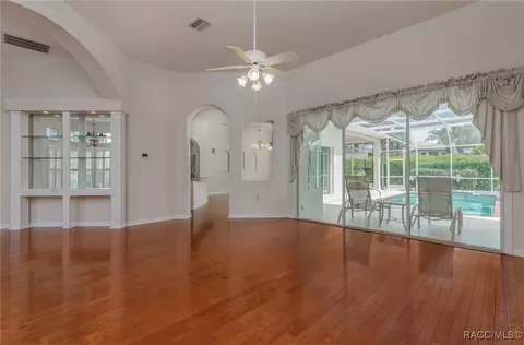 361 W Greenberg Ct, Hernando, FL 34442 photo 9