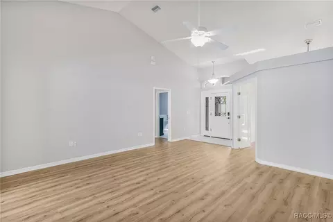 4070 N Forest Lake Dr, Hernando, FL 34442 photo 5