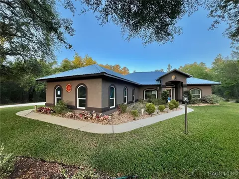 4070 N Forest Lake Dr, Hernando, FL 34442