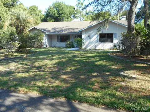 4 Chinkapin Ct, Homosassa, FL 34446