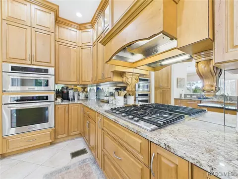 Kitchen - 3944 N Pine Valley Loop, Lecanto, FL 34461 photo 4 of 8