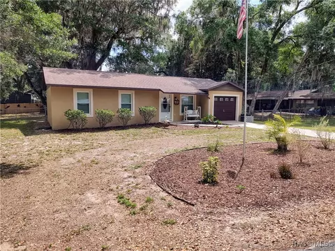 7031 S Baker Ave, Floral City, FL 34436