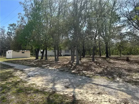 4116 W Oaklawn St, Lecanto, FL 34461