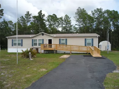 2443 S Pine Ridge Ave, Homosassa, FL 34448