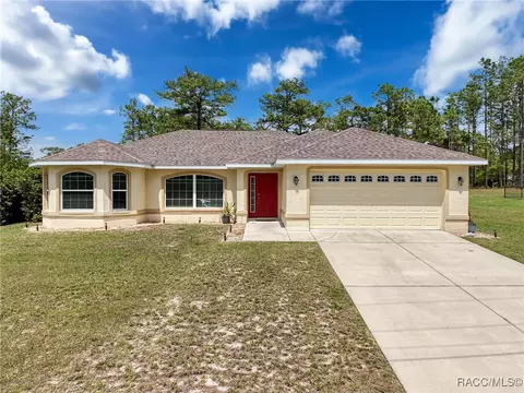 1389 W Valiant Pl, Dunnellon, FL 34434