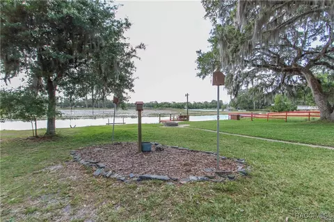 4330 E Shorewood Dr, Hernando, FL 34442 photo 7